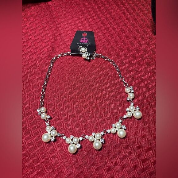 New! Necklace & Earrings by Paparazzi Jewelry New without Tags - Picture 1 of 4